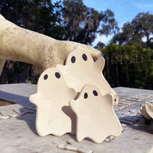 Load image into Gallery viewer, GHOST HUG MINI TRAYS
